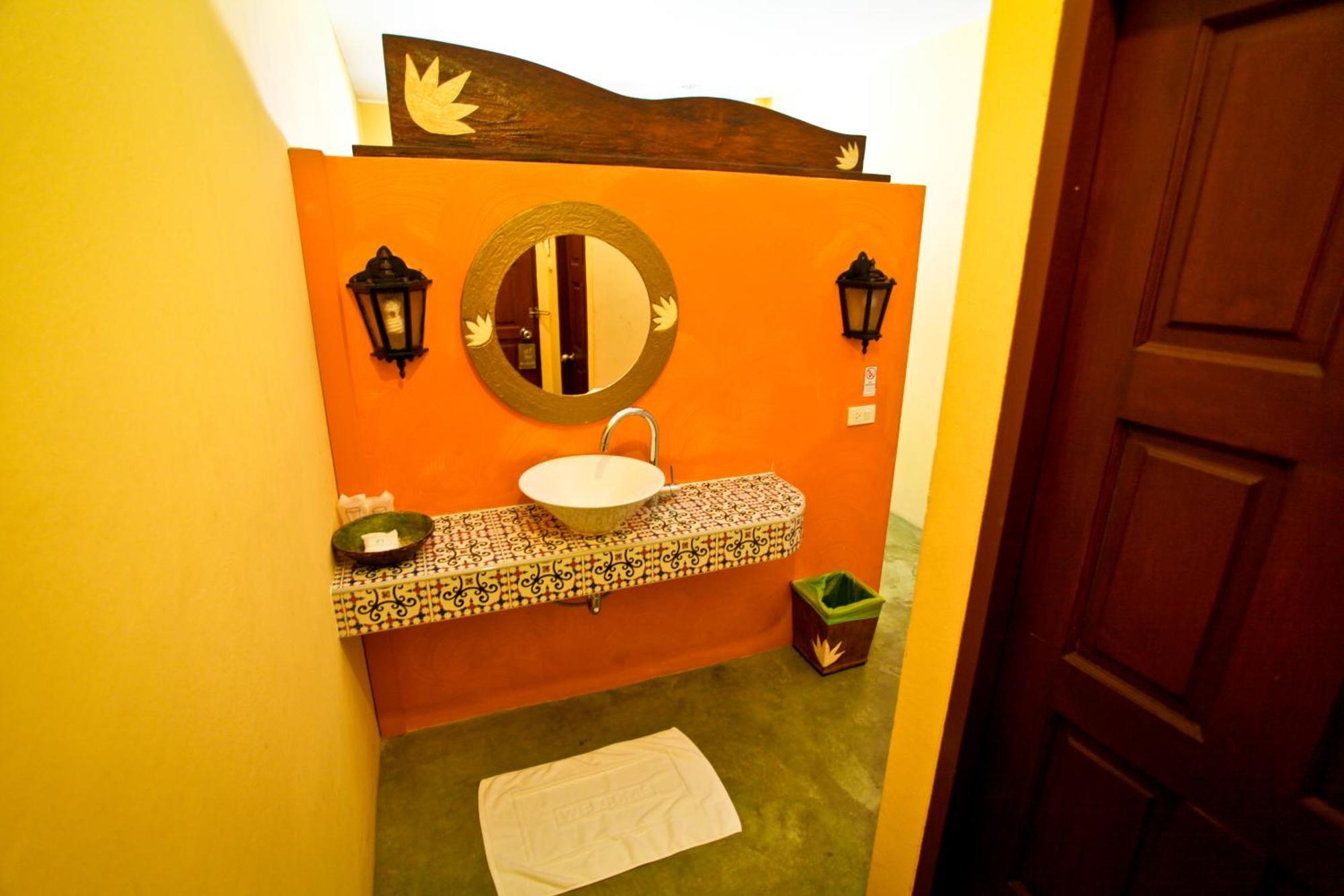 Boondaree Home Resort 카타 비치 외부 사진