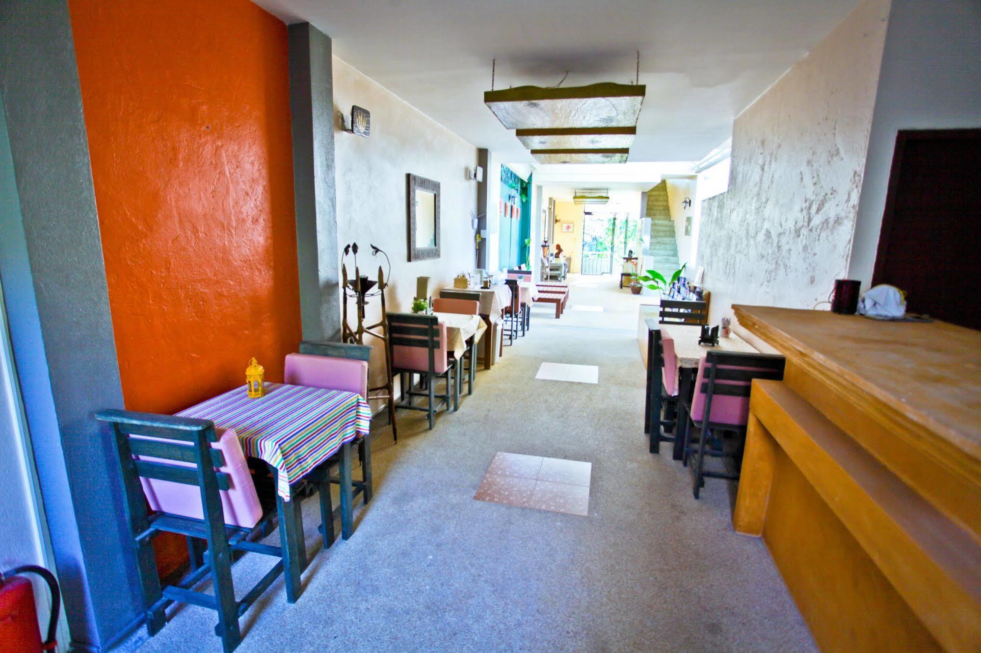 Boondaree Home Resort 카타 비치 외부 사진