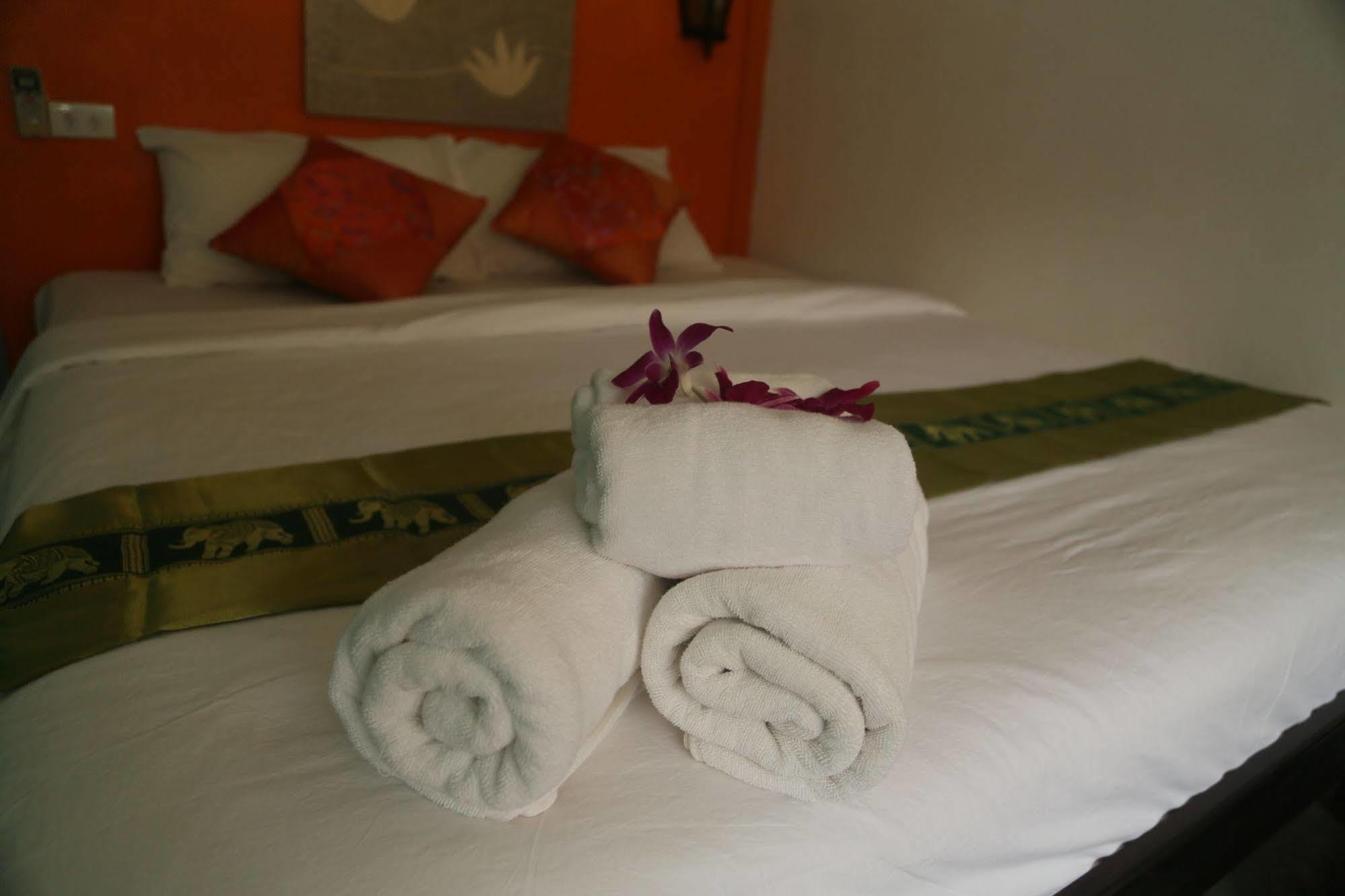 Boondaree Home Resort 카타 비치 외부 사진