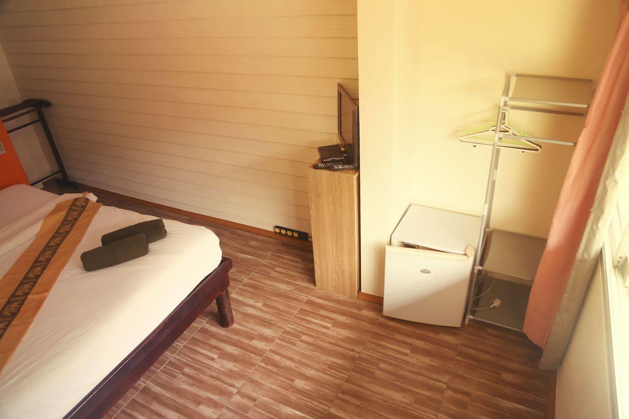Boondaree Home Resort 카타 비치 외부 사진
