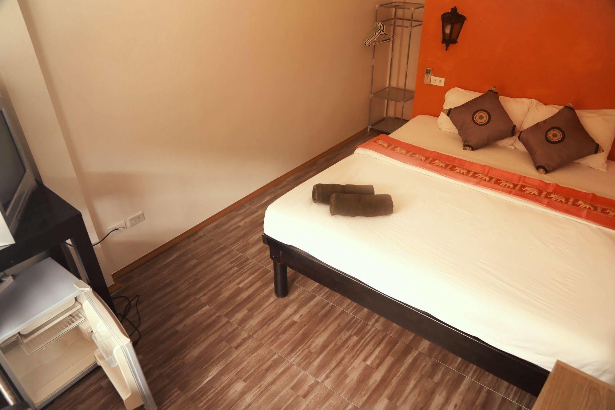 Boondaree Home Resort 카타 비치 외부 사진