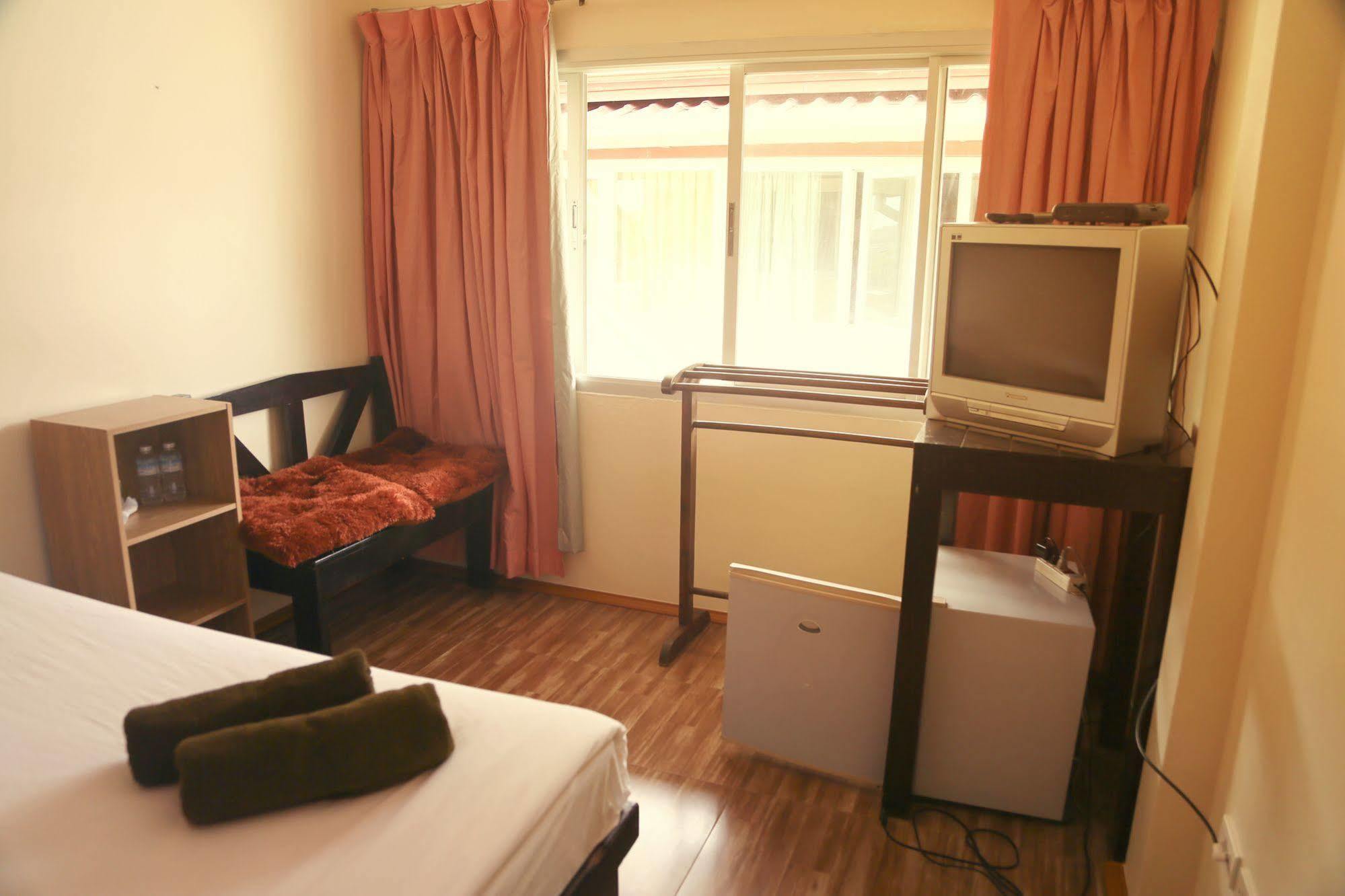 Boondaree Home Resort 카타 비치 외부 사진